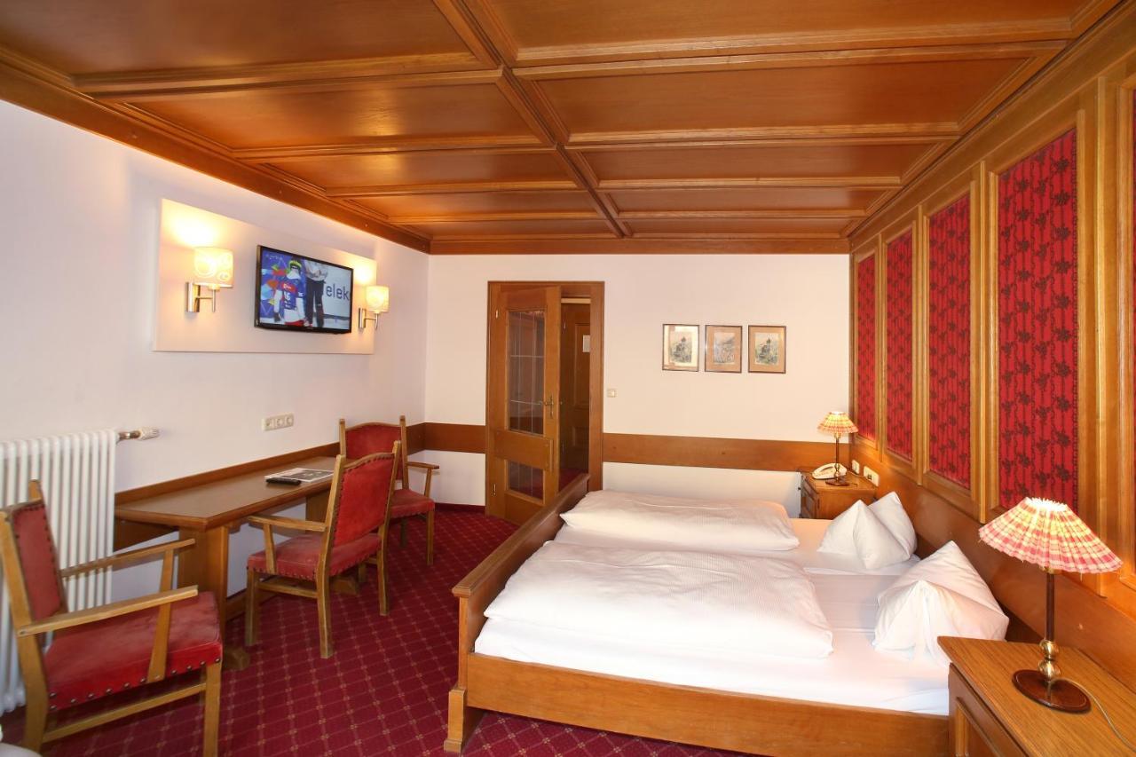 Hotel Lukashansl Hundsdorf  ภายนอก รูปภาพ