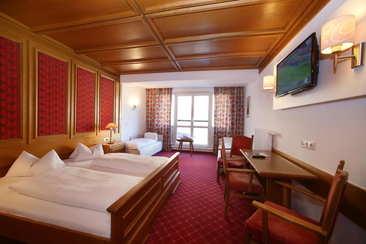 Hotel Lukashansl Hundsdorf  ภายนอก รูปภาพ