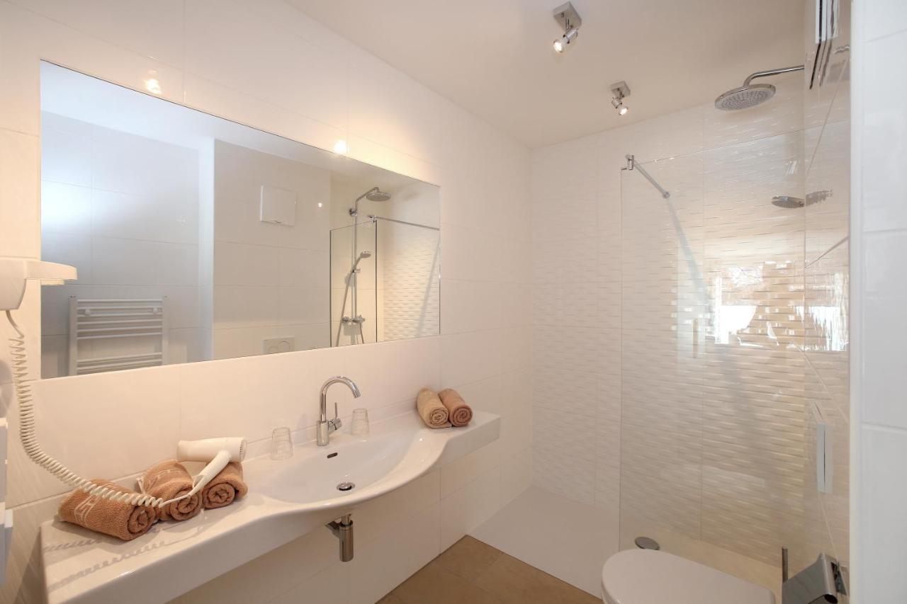 Hotel Lukashansl Hundsdorf  ภายนอก รูปภาพ