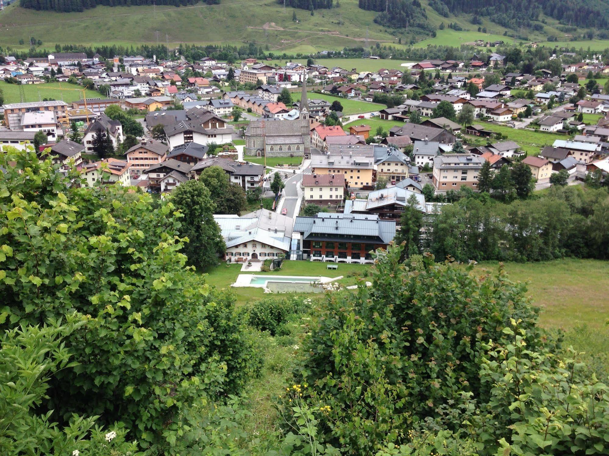 Hotel Lukashansl Hundsdorf  ภายนอก รูปภาพ