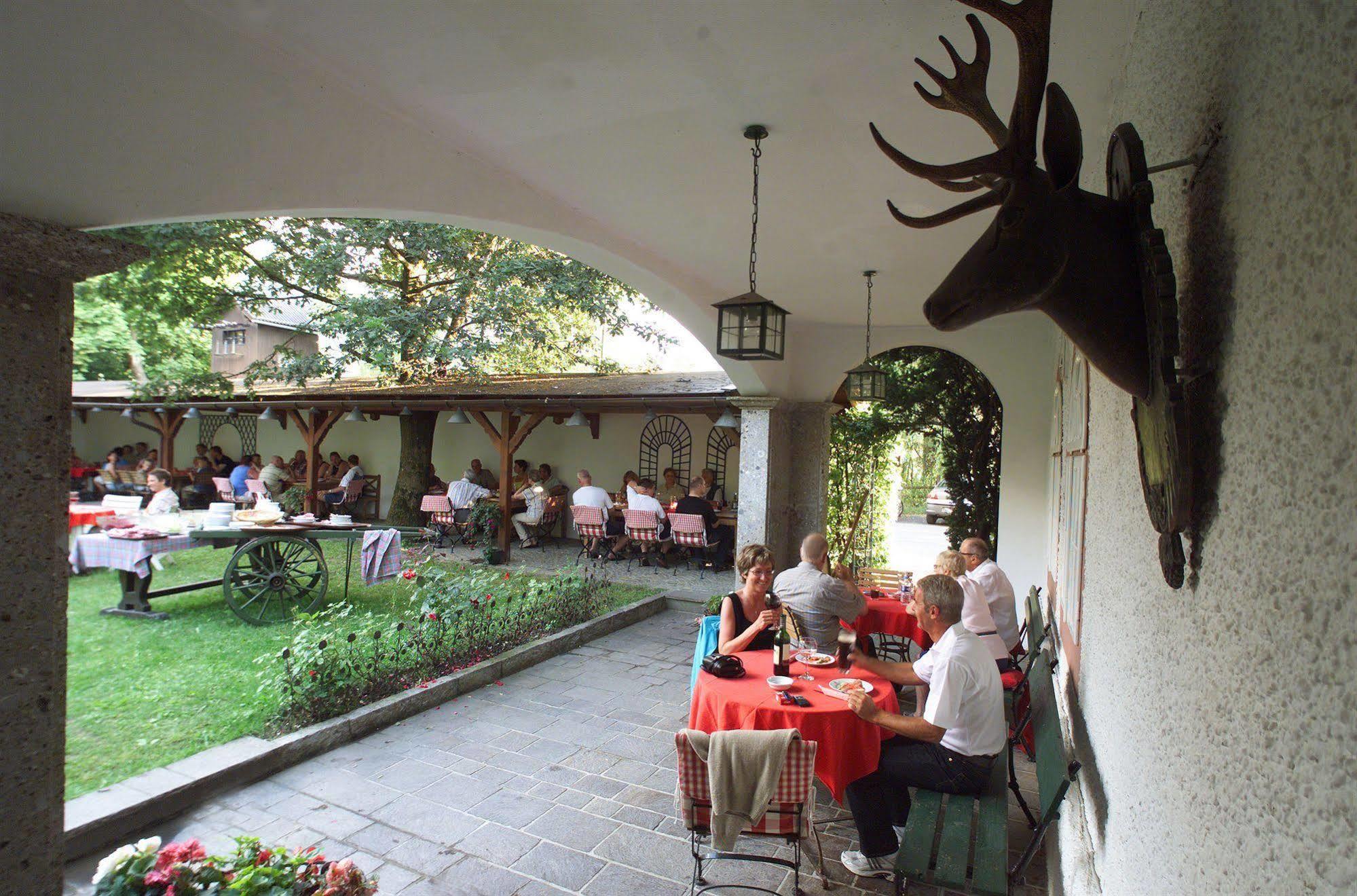 Hotel Lukashansl Hundsdorf  ภายนอก รูปภาพ