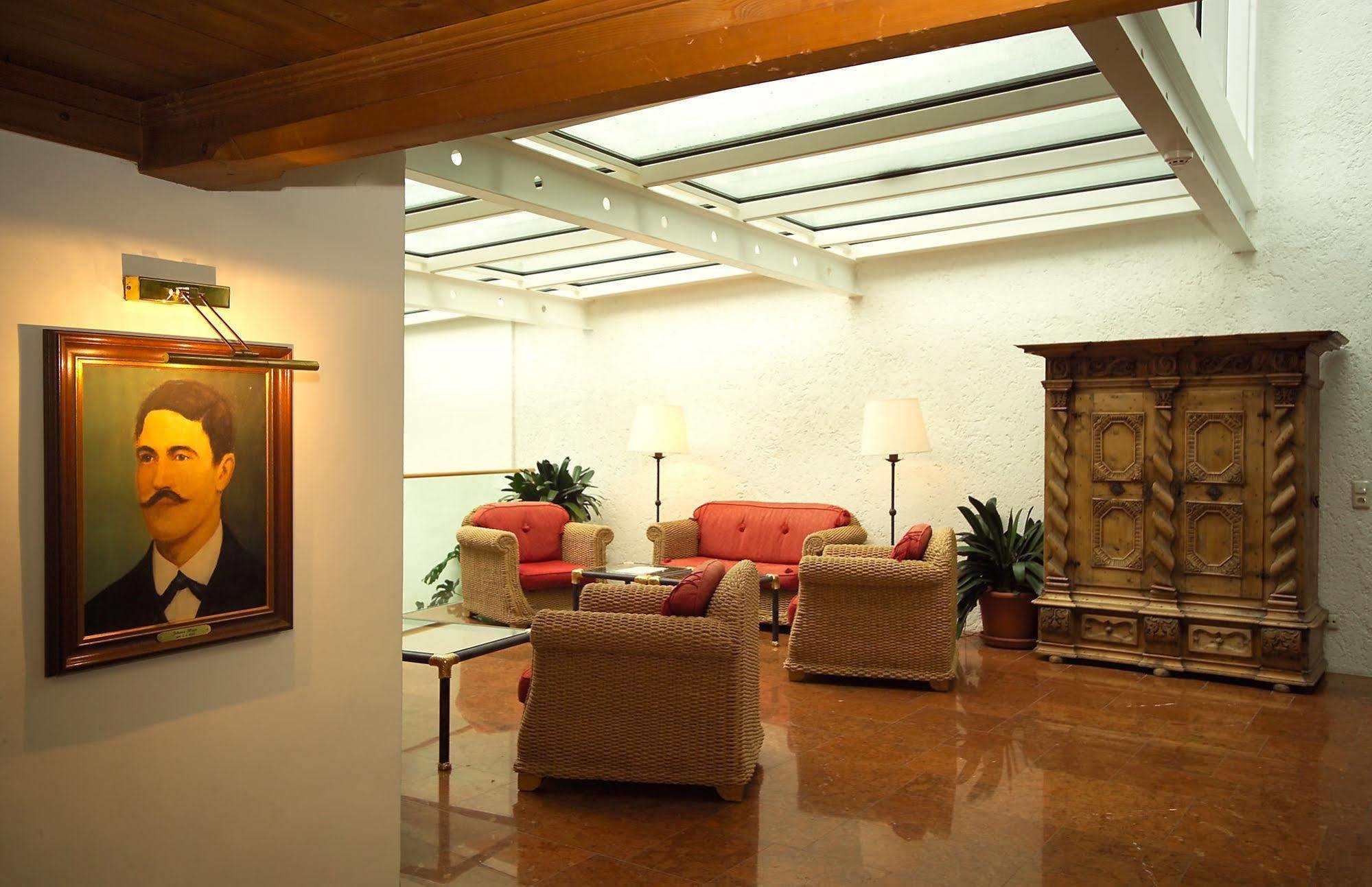 Hotel Lukashansl Hundsdorf  ภายนอก รูปภาพ
